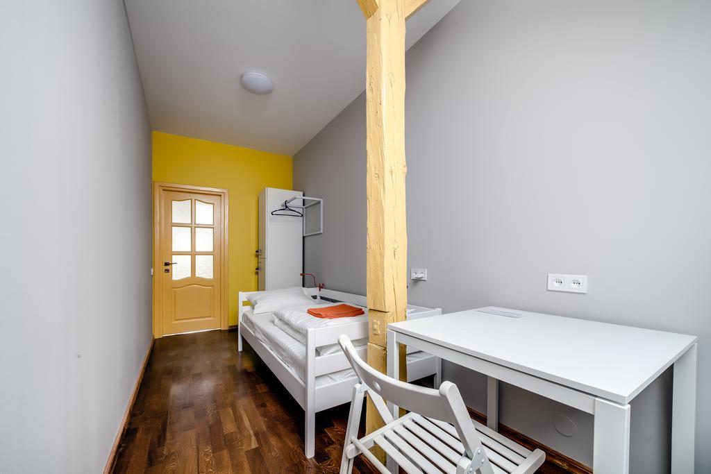 Park Plus Hostel Lviv Rom bilde