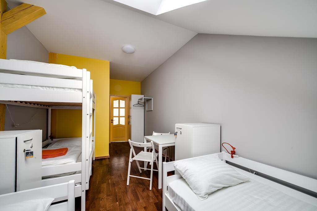 Park Plus Hostel Lviv Rom bilde